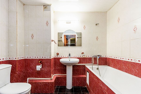 4-к квартира, 102 кв.м.