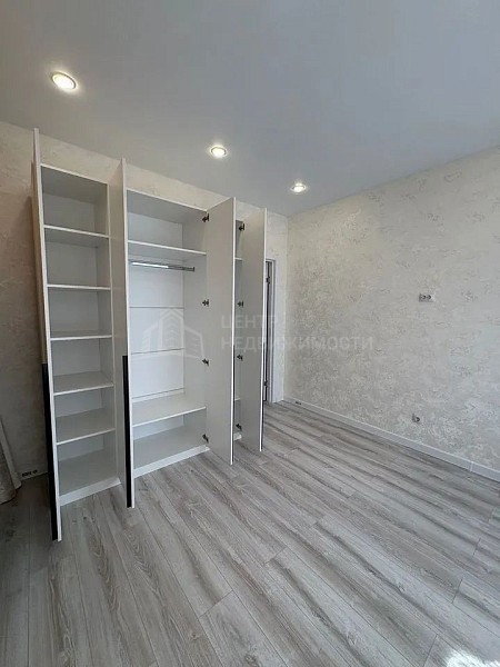 1-к квартира, 42 кв.м.
