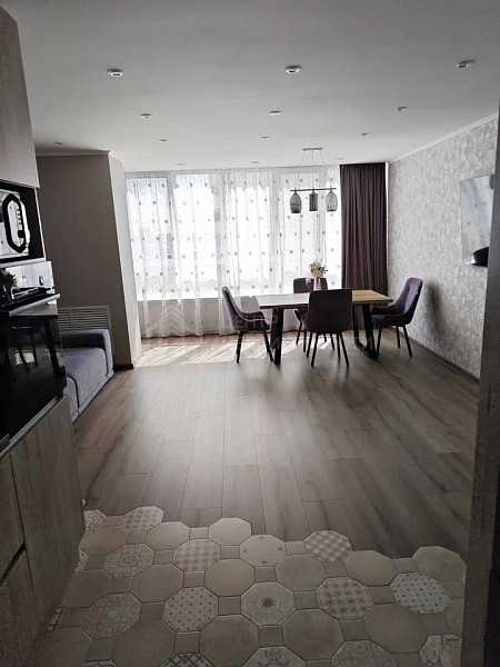 3-к квартира, 87 кв.м.
