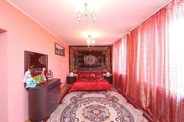 Дом с участком, 366 кв.м. Дом с участком, 366 кв.м.