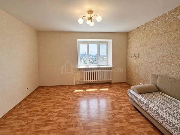 2-к квартира, 74 кв.м.