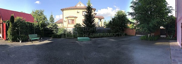 Дом с участком, 366 кв.м. Дом с участком, 366 кв.м.