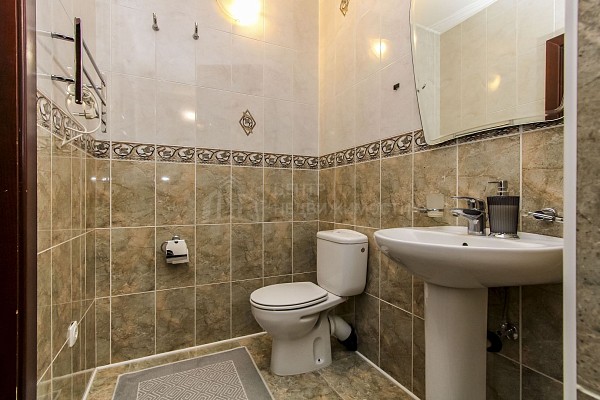 4-к квартира, 210 кв.м.