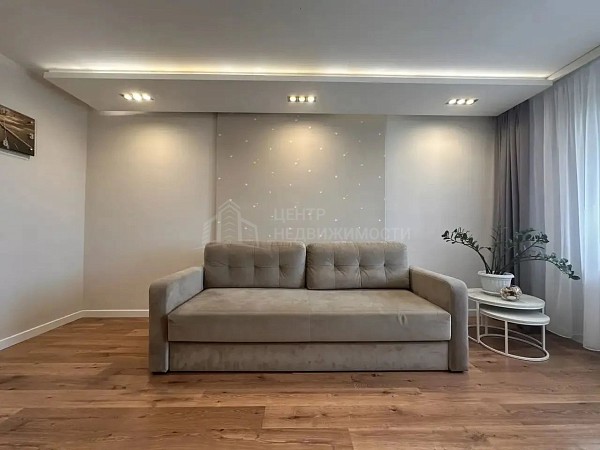 2-к квартира, 74 кв.м.