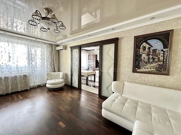 3-к квартира, 96 кв.м. 3-к квартира, 96 кв.м.
