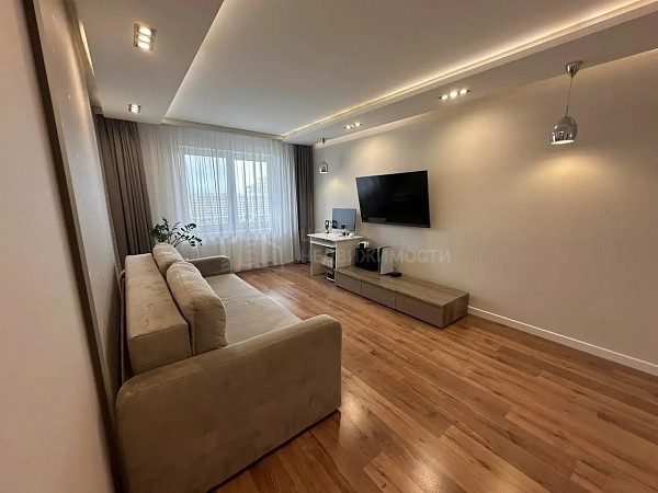 2-к квартира, 74 кв.м.