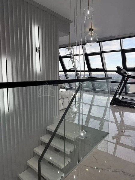 7-к квартира, 232 кв.м.