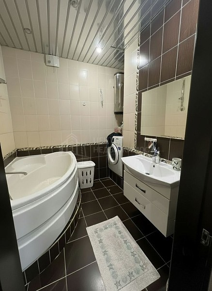 2-к квартира, 73 кв.м.