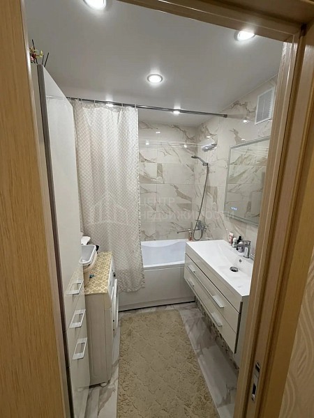 2-к квартира, 65 кв.м.