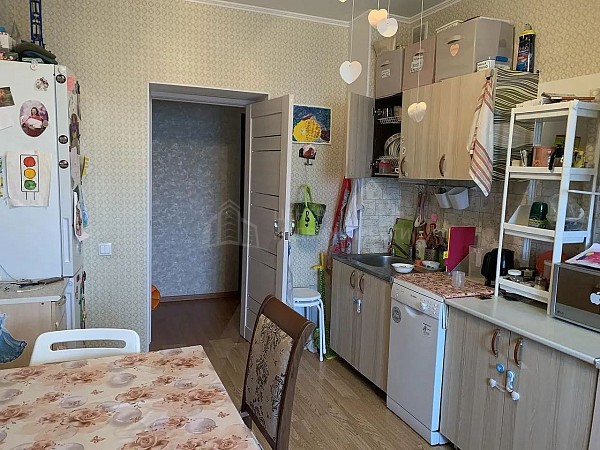 2-к квартира, 74 кв.м.