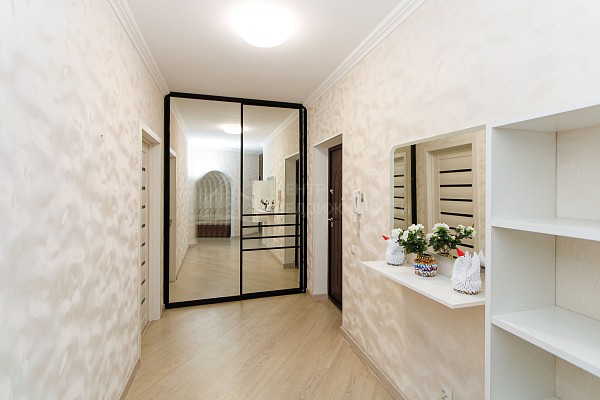 2-к квартира, 73 кв.м.