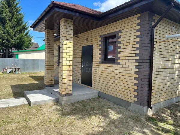 Дом с участком, 83 кв.м.
