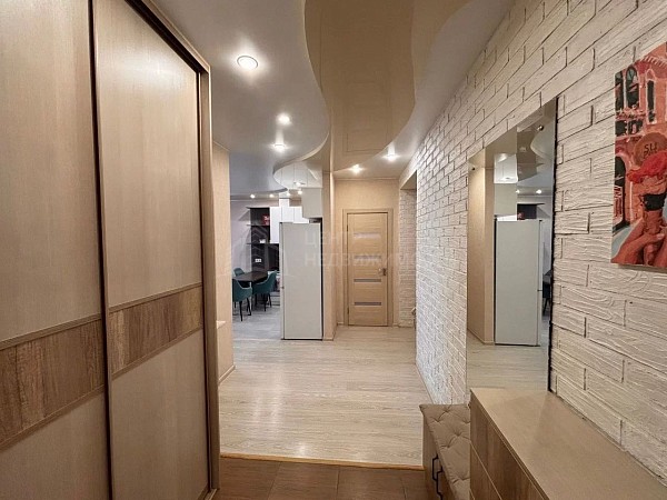 2-к квартира, 67 кв.м.