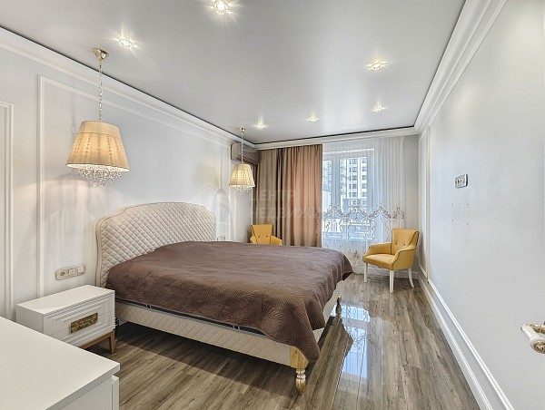 2-к квартира, 70 кв.м.