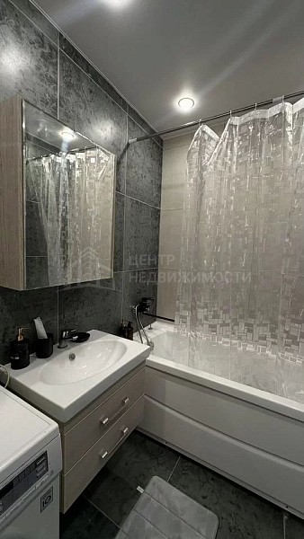 2-к квартира, 65 кв.м.