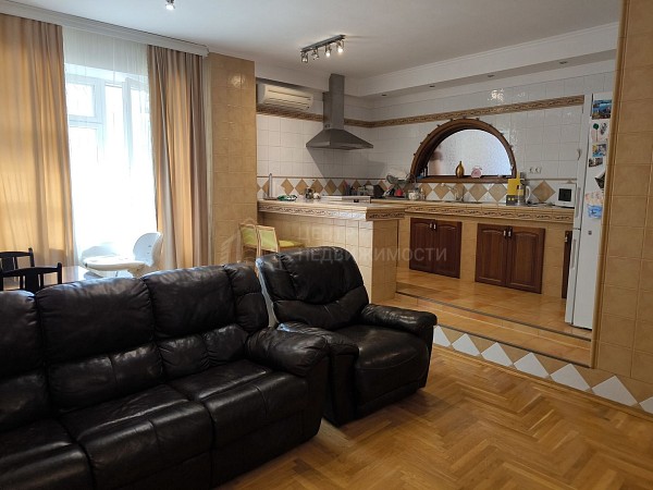 3-к квартира, 127 кв.м.