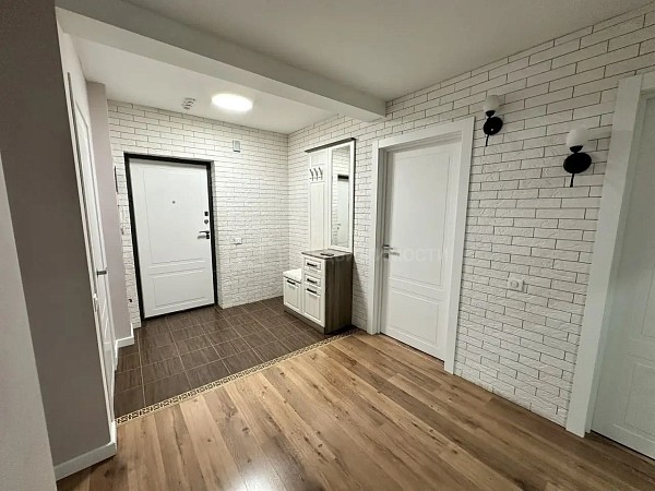 2-к квартира, 74 кв.м.