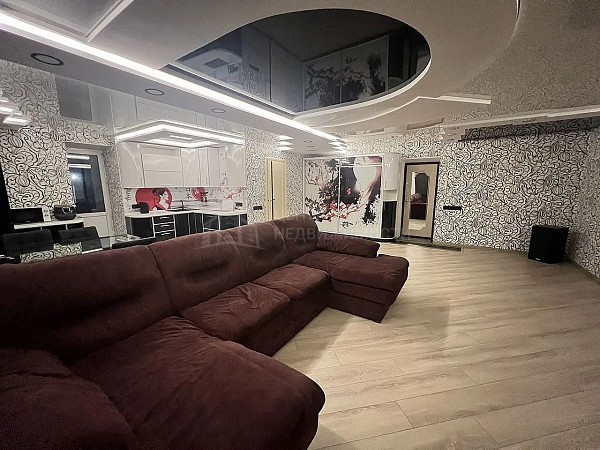 1-к квартира, 77 кв.м.