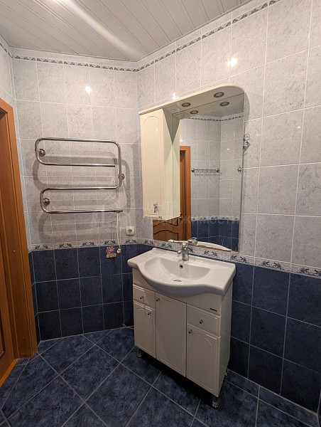 2-к квартира, 77 кв.м.