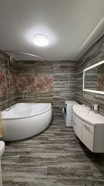 2-к квартира, 64 кв.м.