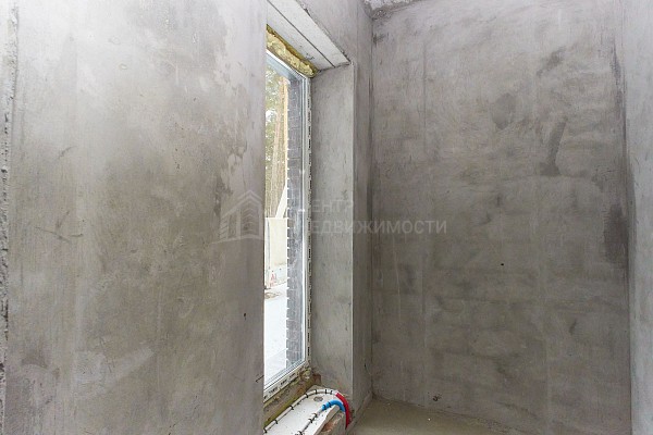 Дом с участком, 180 кв.м.