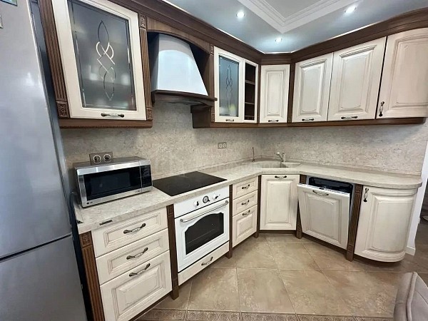 2-к квартира, 74 кв.м.