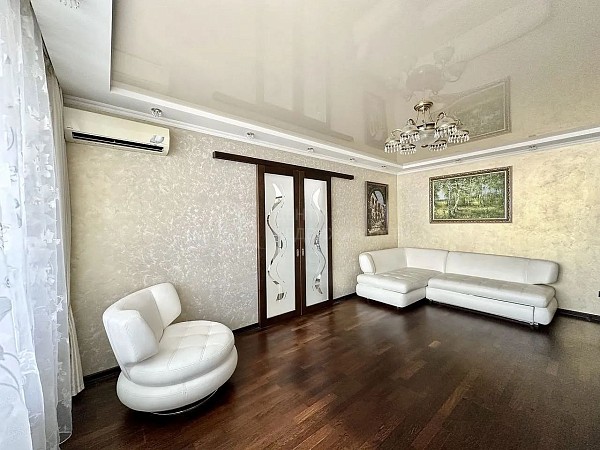3-к квартира, 96 кв.м. 3-к квартира, 96 кв.м.