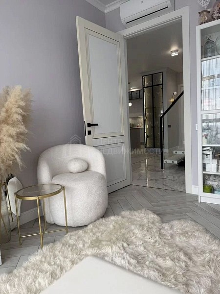 7-к квартира, 232 кв.м.