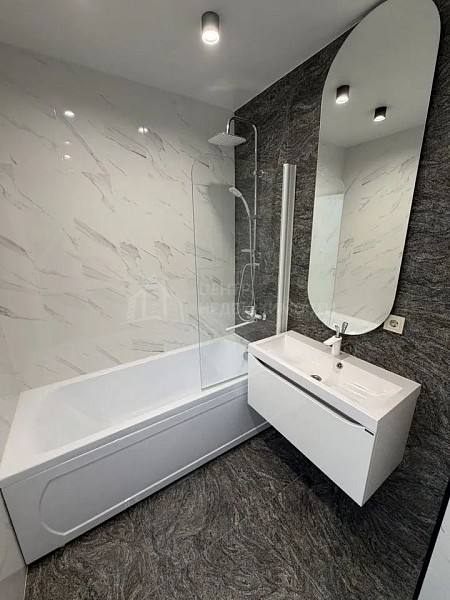 2-к квартира, 58 кв.м.
