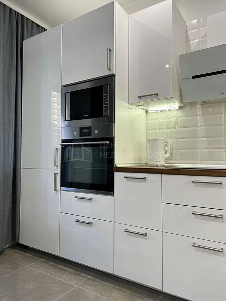 2-к квартира, 74 кв.м.