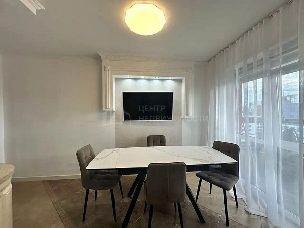 2-к квартира, 74 кв.м.