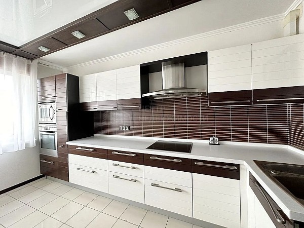 3-к квартира, 96 кв.м. 3-к квартира, 96 кв.м.