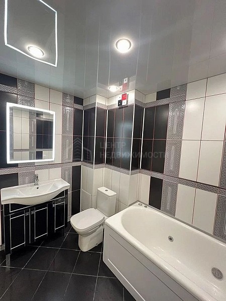 1-к квартира, 77 кв.м.