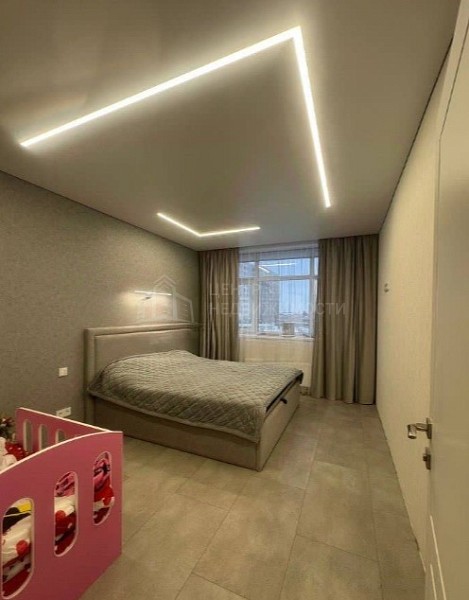 2-к квартира, 74 кв.м.
