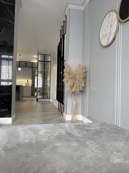 7-к квартира, 232 кв.м.
