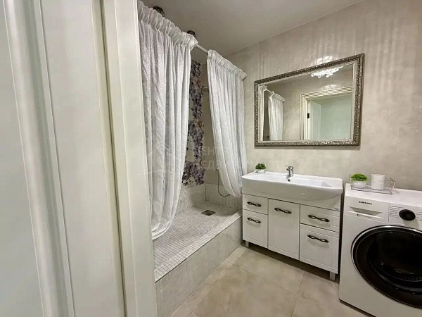 1-к квартира, 56 кв.м.