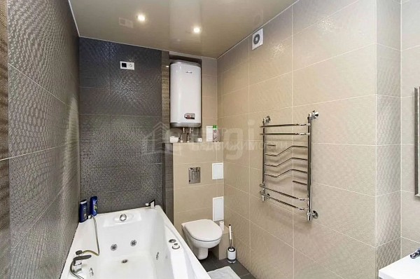 2-к квартира, 87 кв.м.