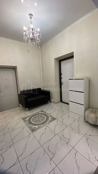 Дом с участком, 258 кв.м.