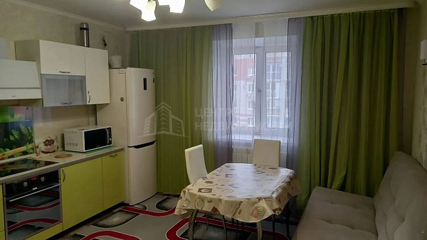 2-к квартира, 60 кв.м.