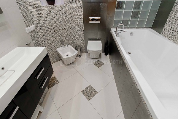 3-к квартира, 110 кв.м.