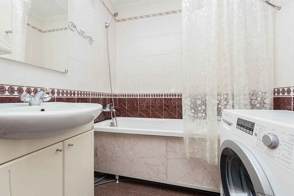 2-к квартира, 64 кв.м.