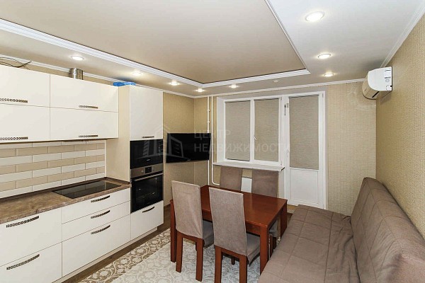 2-к квартира, 66 кв.м.