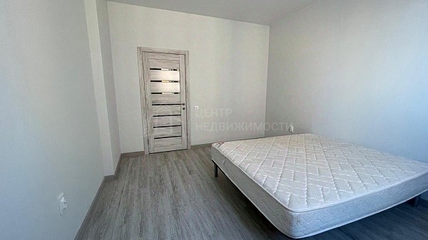 2-к квартира, 70 кв.м.